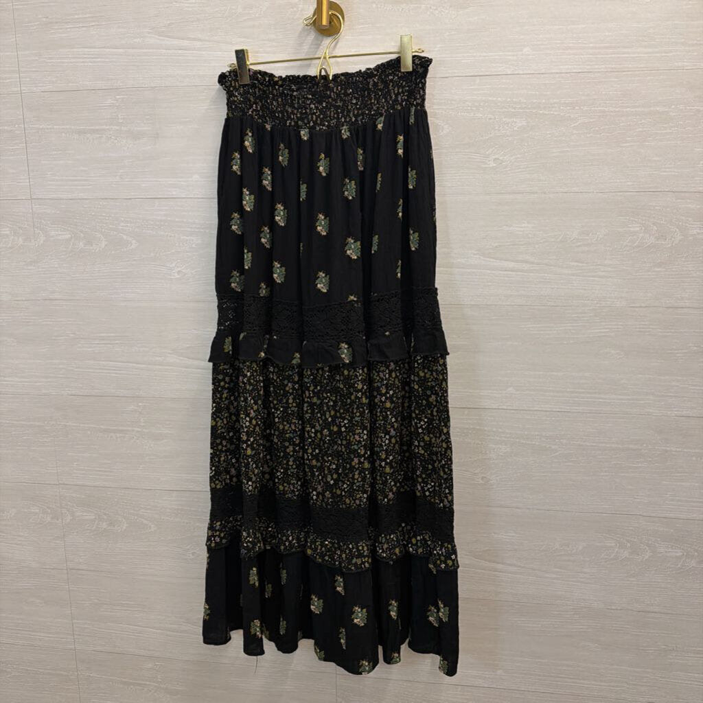 Angie Black/ Multi Print Tiered Maxi Skirt Medium