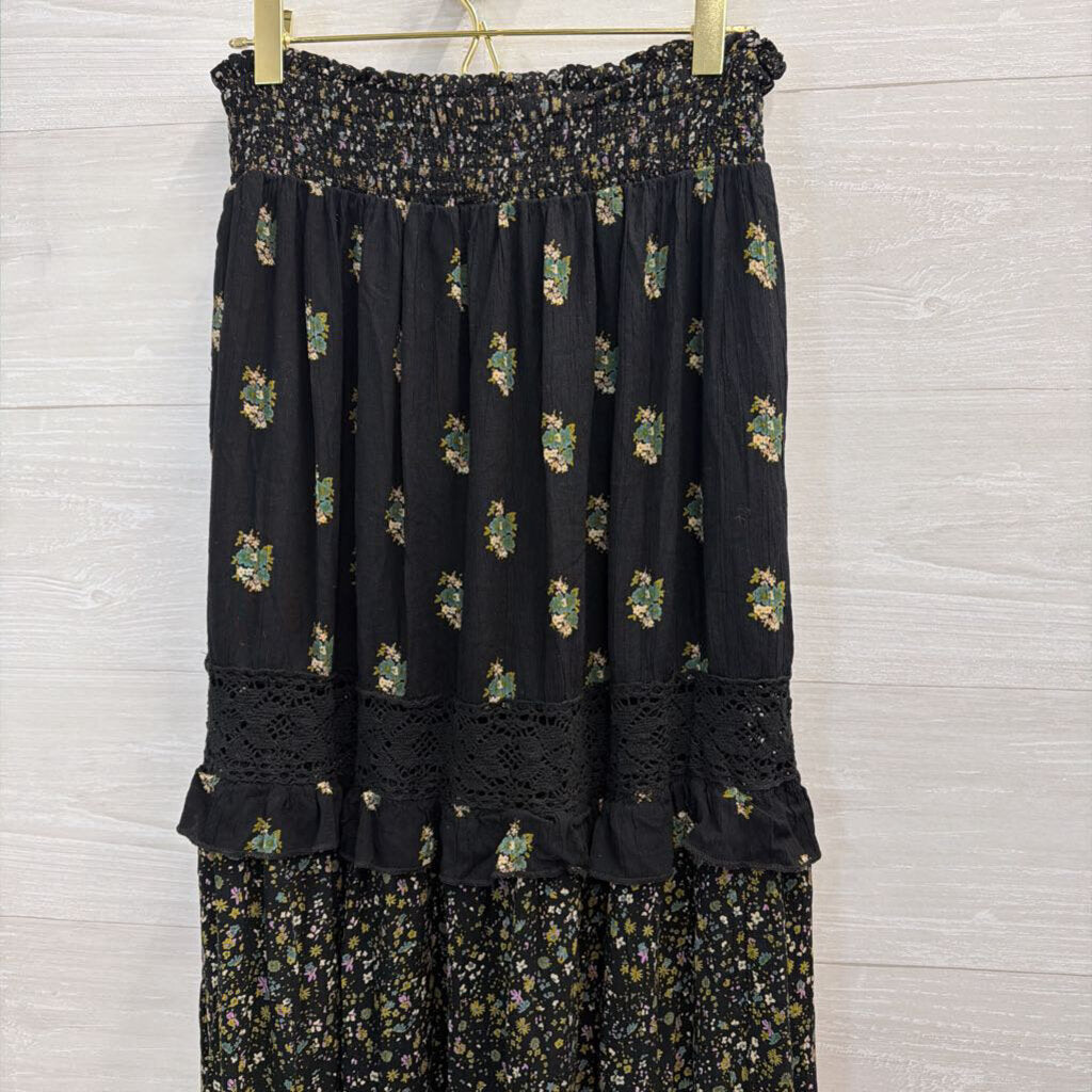 Angie Black/ Multi Print Tiered Maxi Skirt Medium