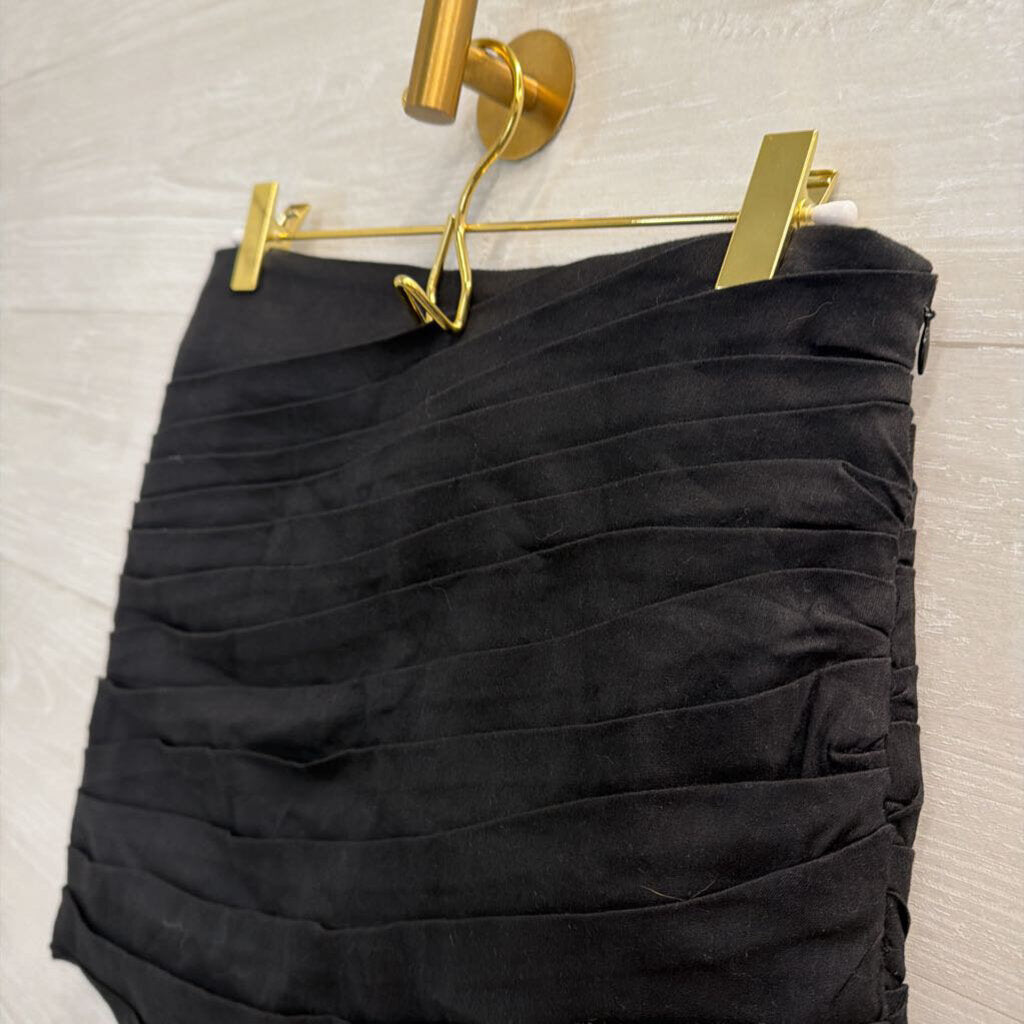 ASTR The Label Black Textured Mini Skirt Small