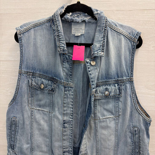 American Eagle Light Wash Cropped Distressed Denim Vest XXL