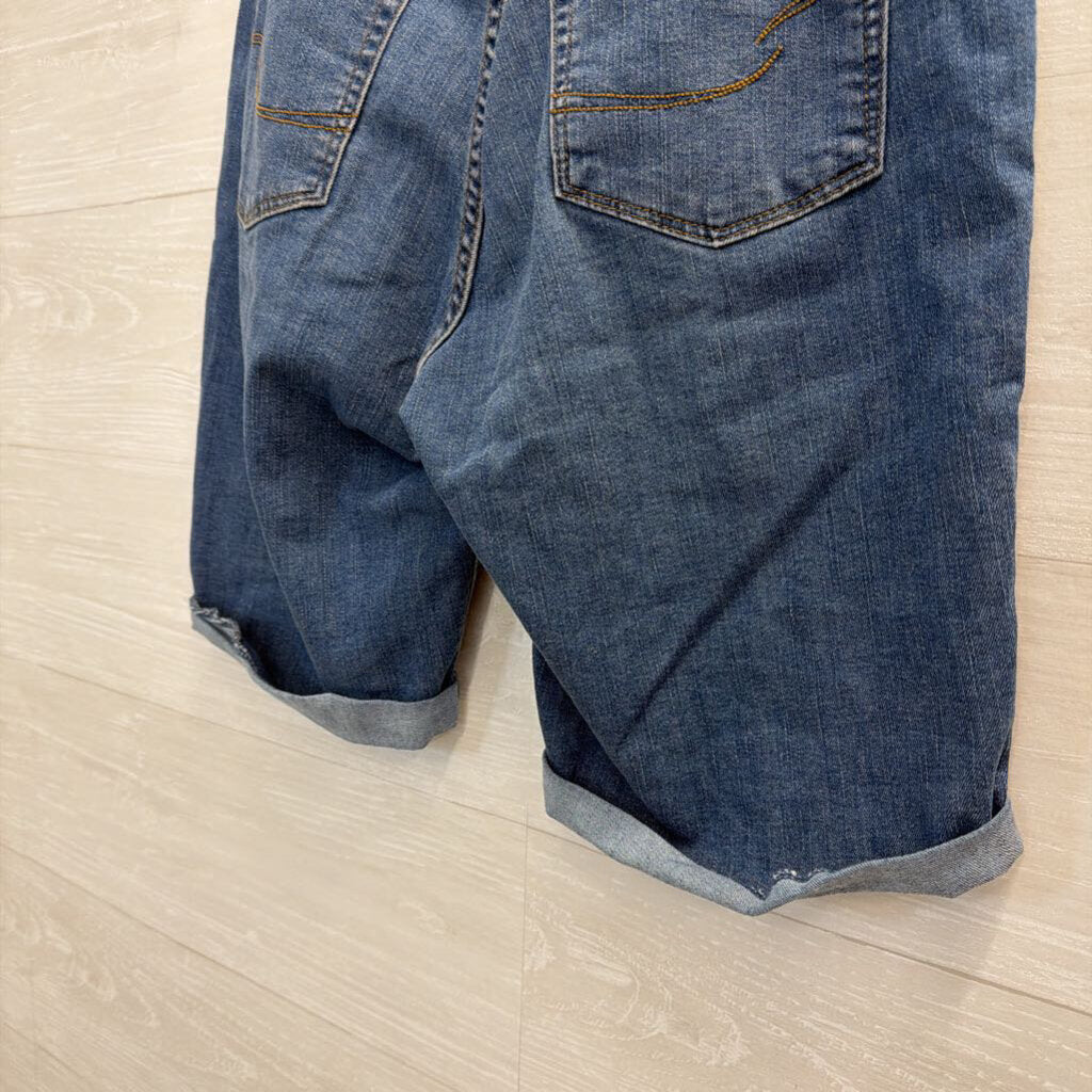 Levi Medium Wash Bermuda Shorts 10