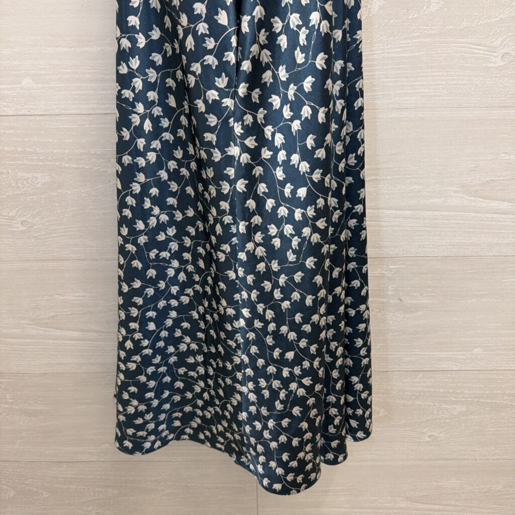 Alyn Paige Blue/ White Silky Floral Print Halter Neck Midi Dress 5/6