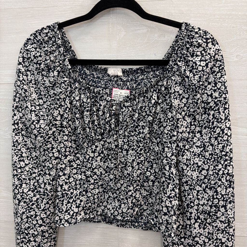 Sienna Sky Black/ White Print Cropped Long Sleeve Top Extra Small