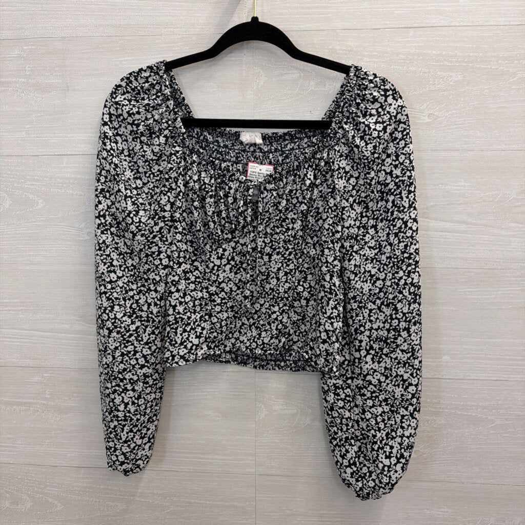 Sienna Sky Black/ White Print Cropped Long Sleeve Top Extra Small