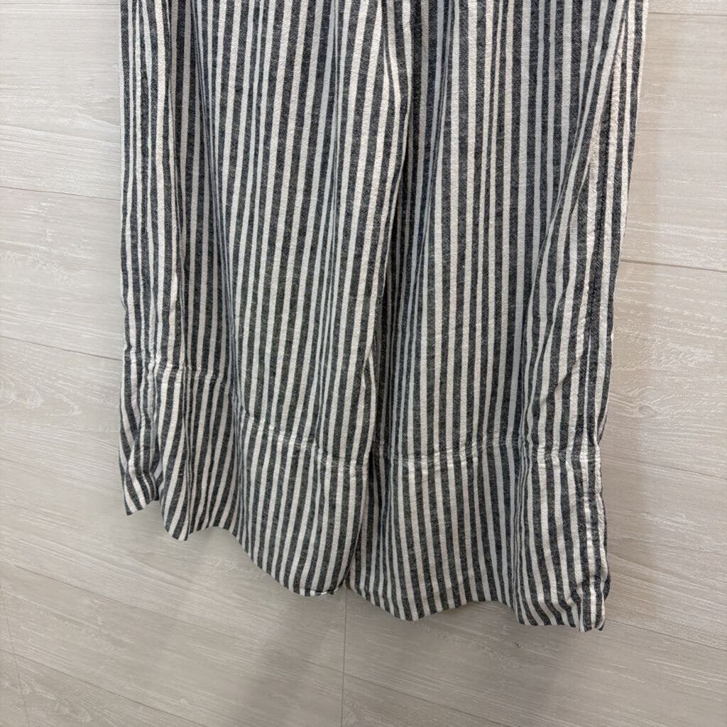 Banana Republic Grey/ White Striped Wide Leg Cropped Pull On Pants Small