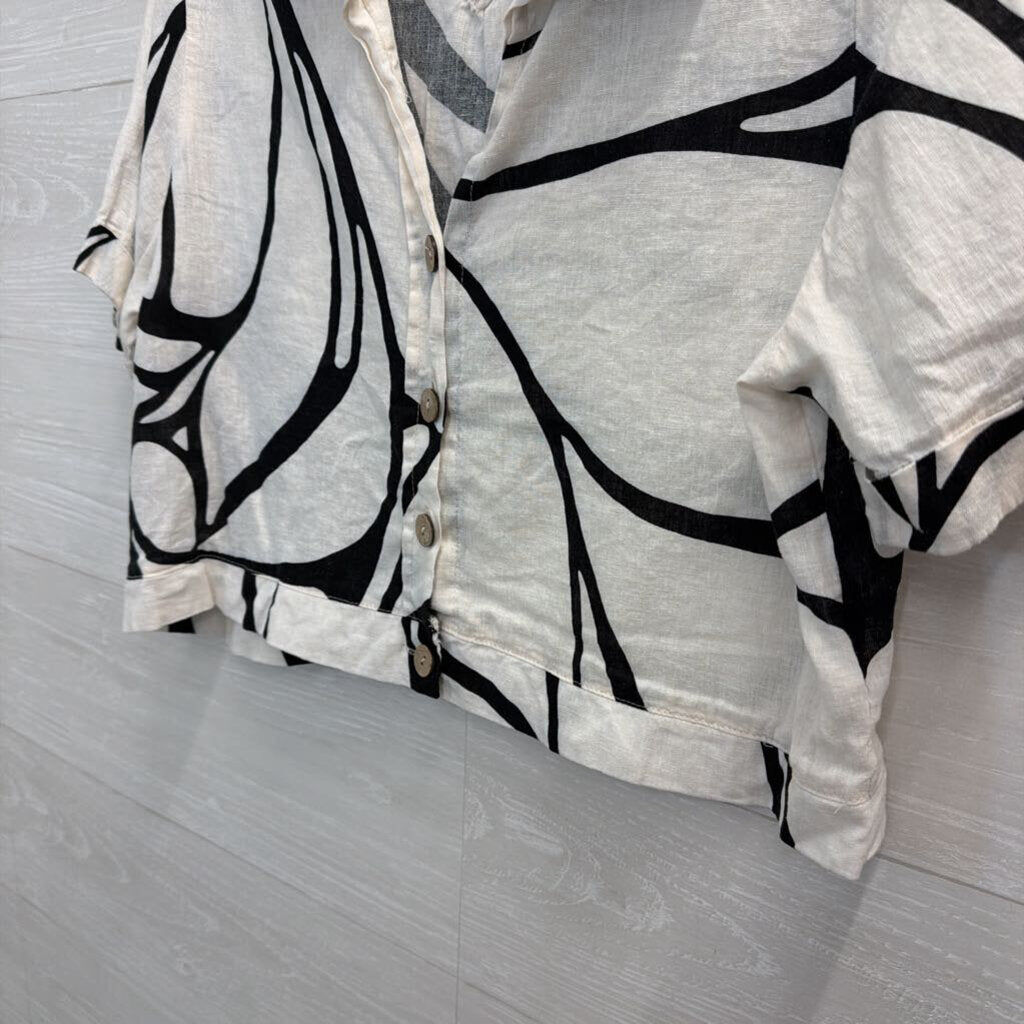 Christian Siriano White/ Black Print Cropped Short Sleeve Button Down Top Large