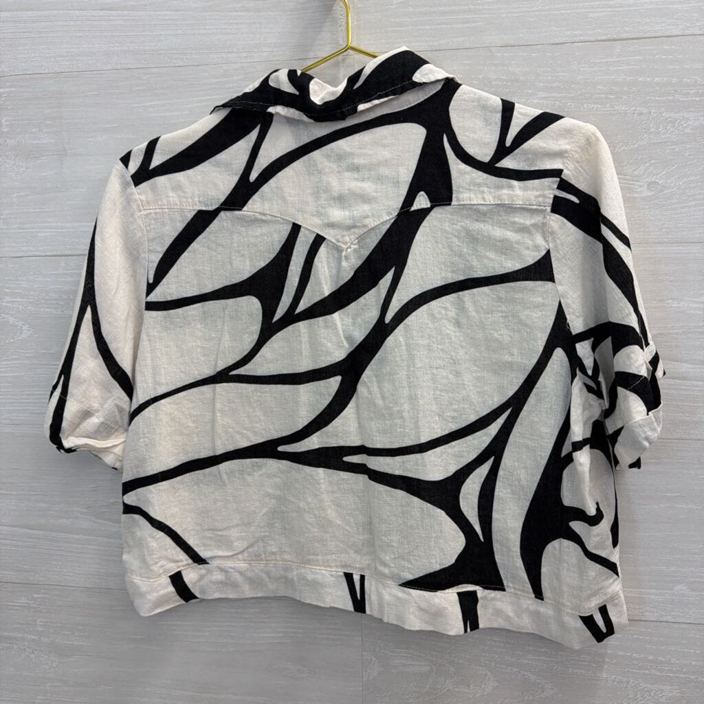 Christian Siriano White/ Black Print Cropped Short Sleeve Button Down Top Large