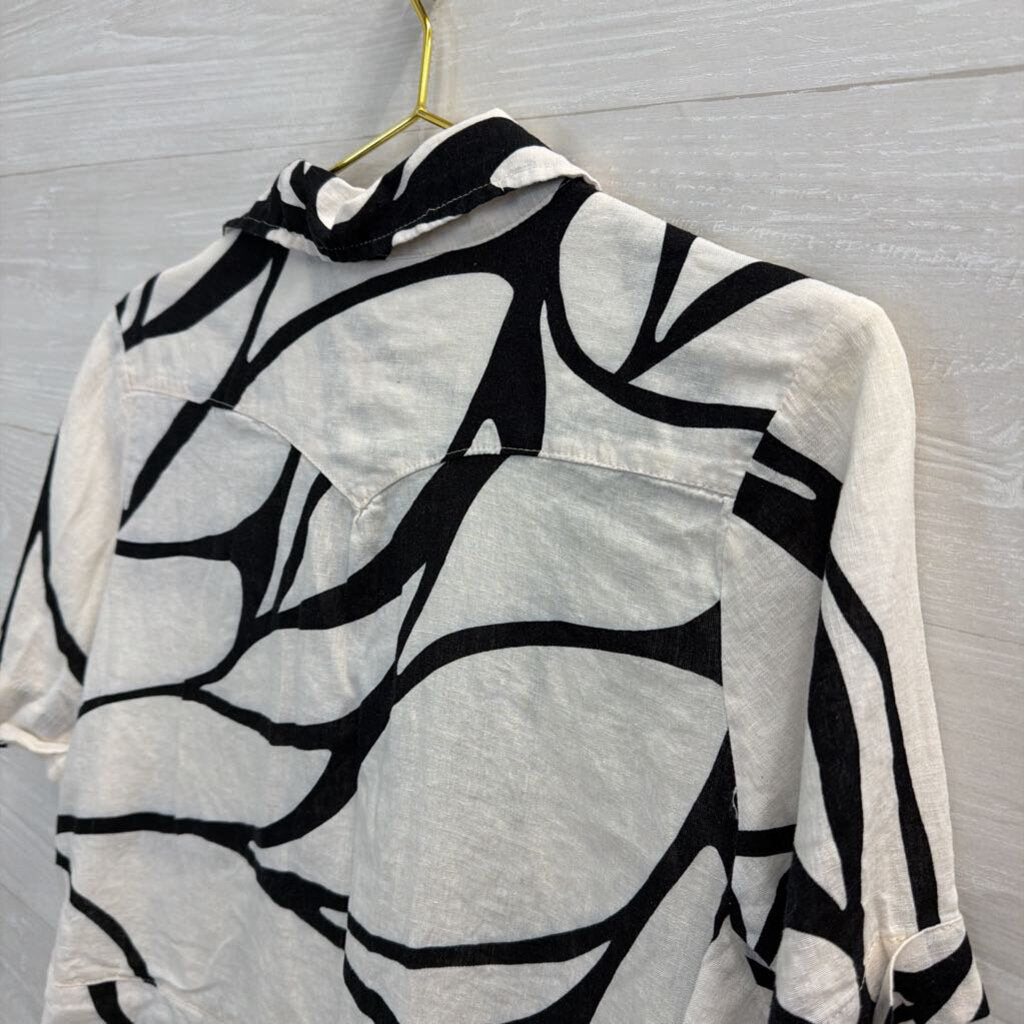 Christian Siriano White/ Black Print Cropped Short Sleeve Button Down Top Large