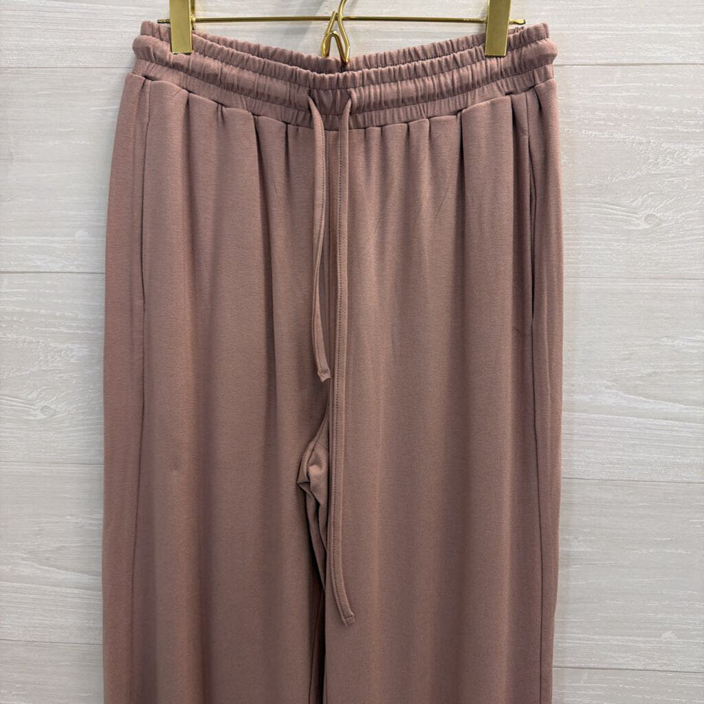 Trendy Queen Mauve Short Sleeve Top/ Pants Lounge Set Small