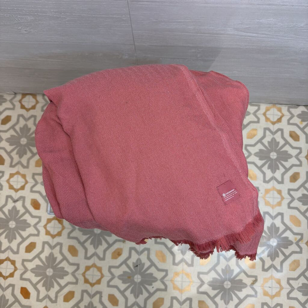 Lululemon Pink Blanket Scarf