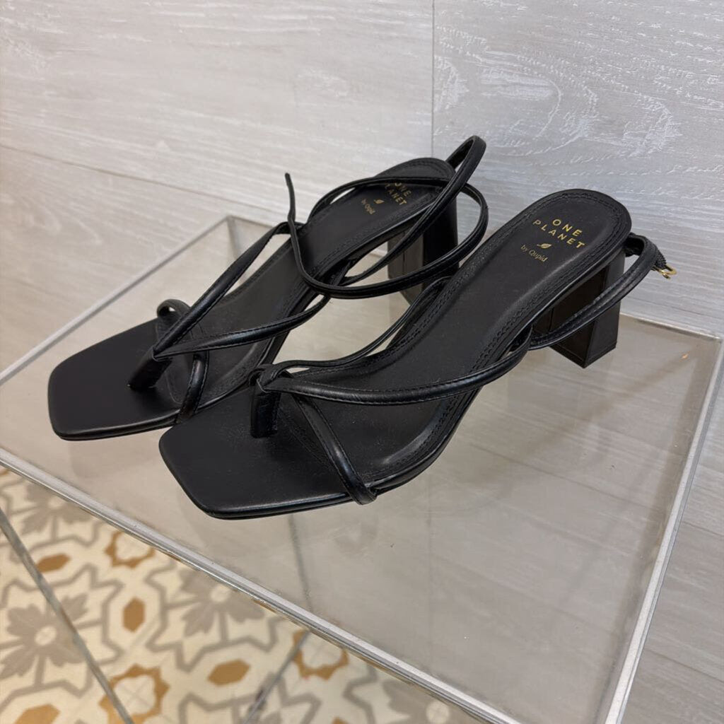One Planet by Qupid Black Strappy Square Toe Heels 8