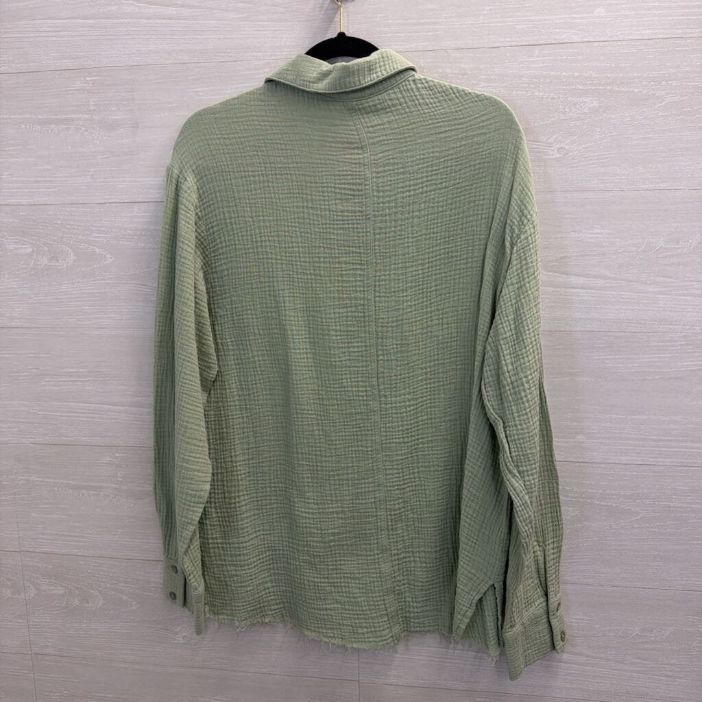 New In Green Textured Long Sleeve Button Down Top Medium