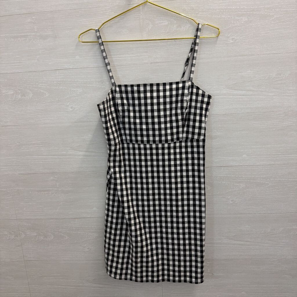 Hollister Black/ White Gingham Dress Medium