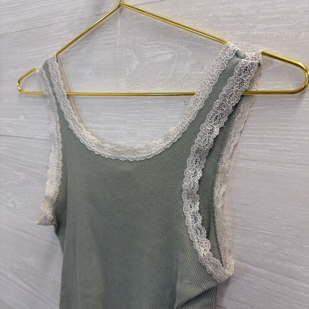 Green Lace Edge Cropped Tank Top Small