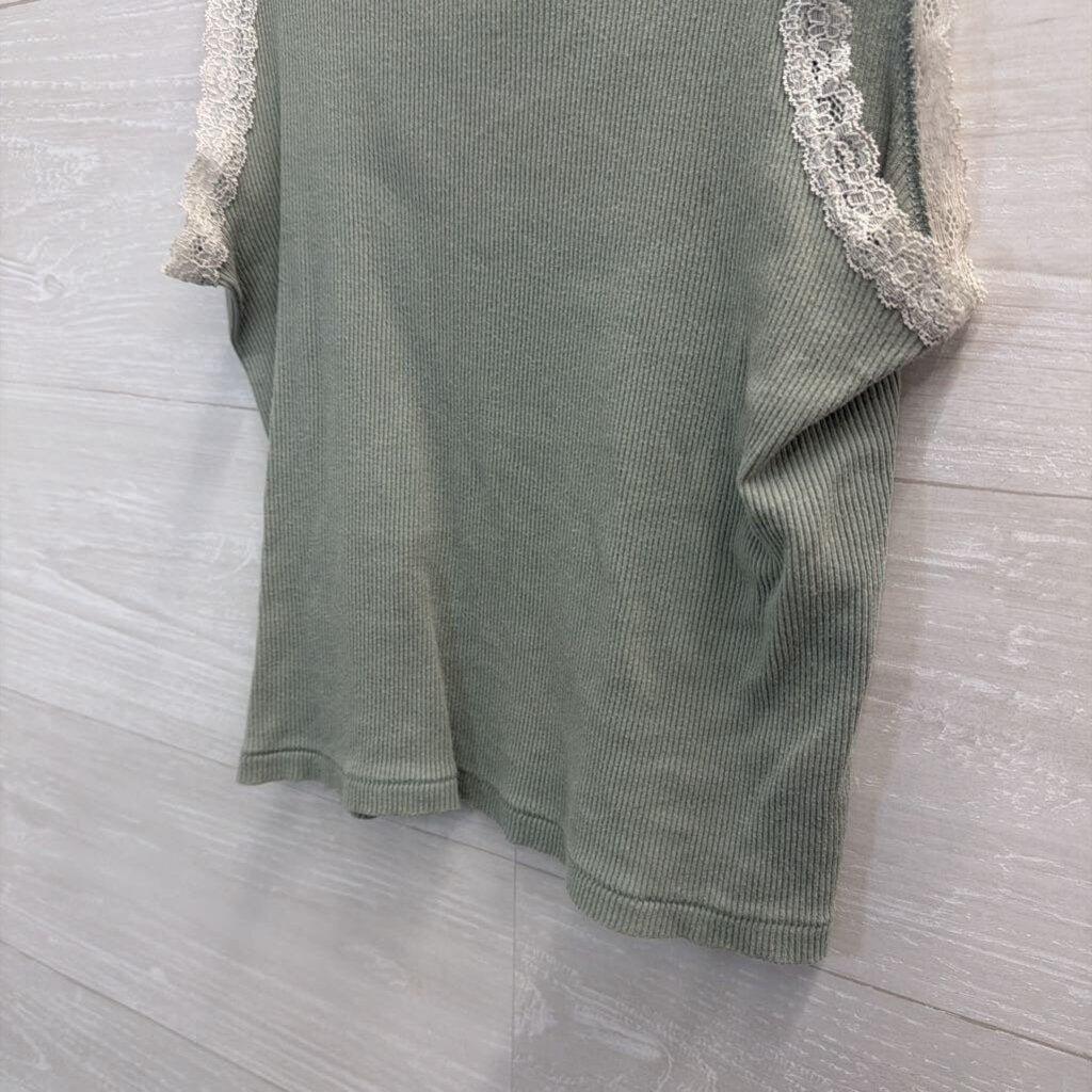 Green Lace Edge Cropped Tank Top Small