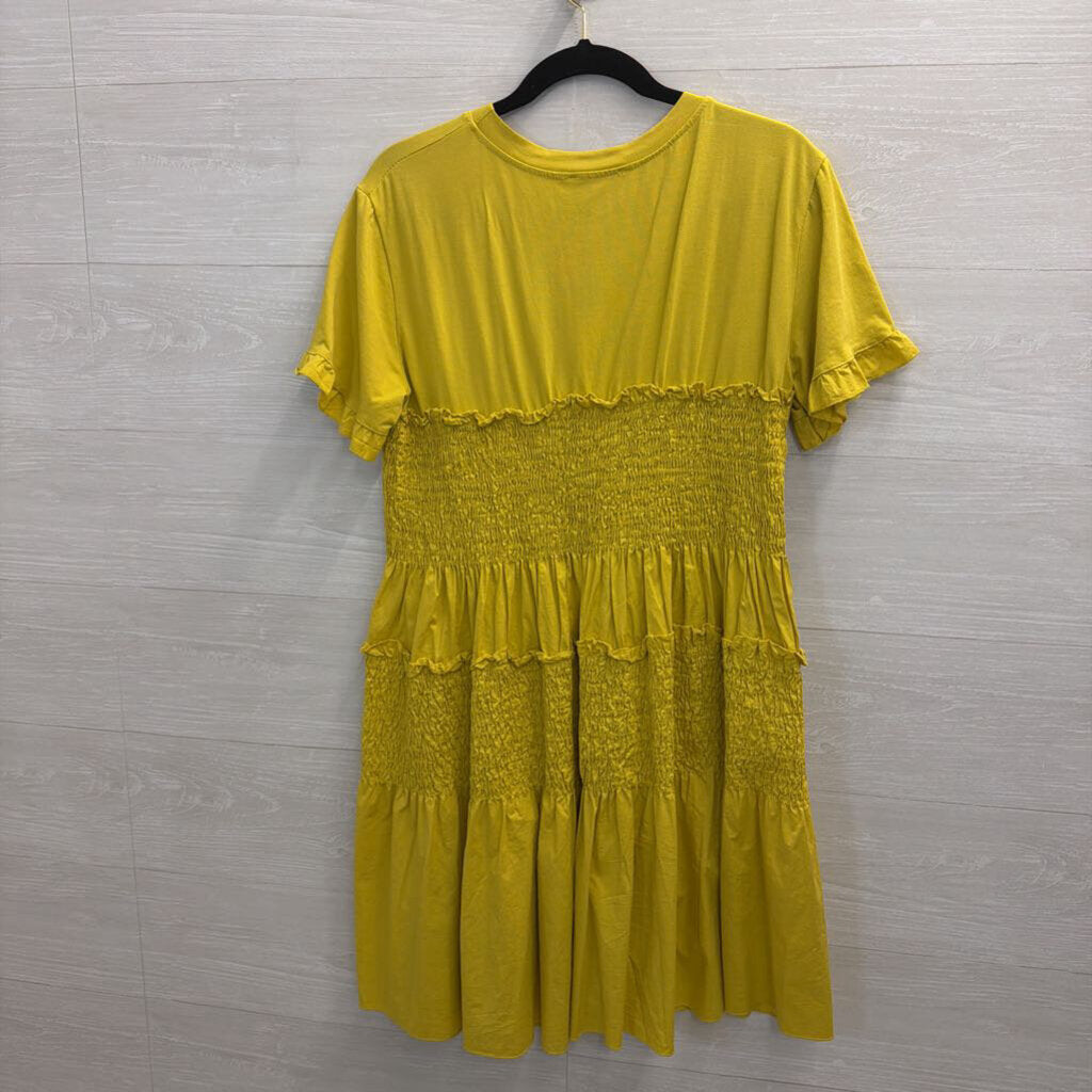Marisima Green Short Sleeve Tiered Smocked Dress One Size