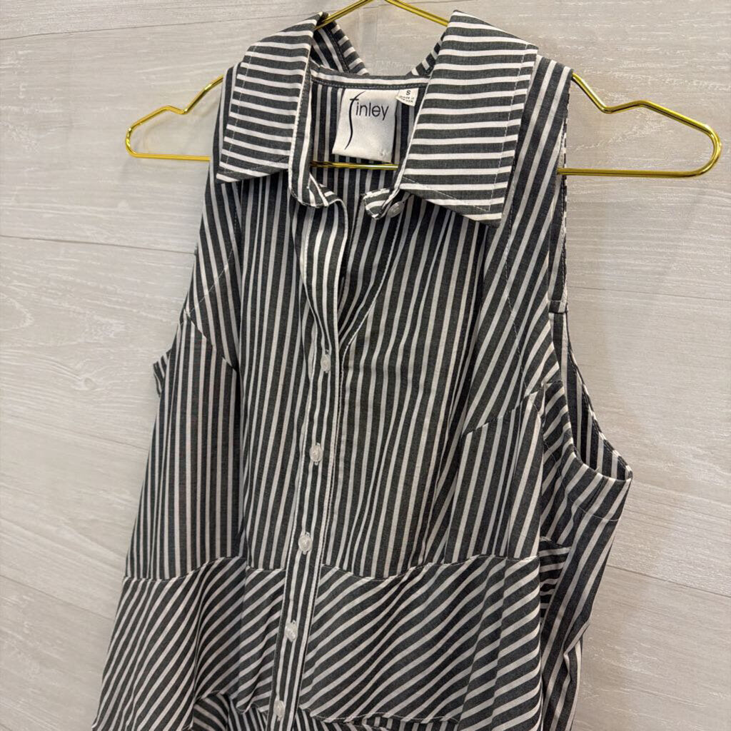 Finley Grey/ White Striped Sleeveless Button Down Top Small