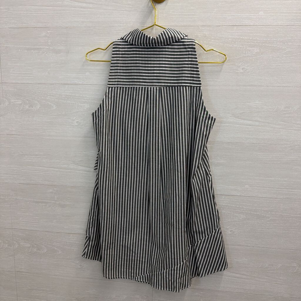 Finley Grey/ White Striped Sleeveless Button Down Top Small