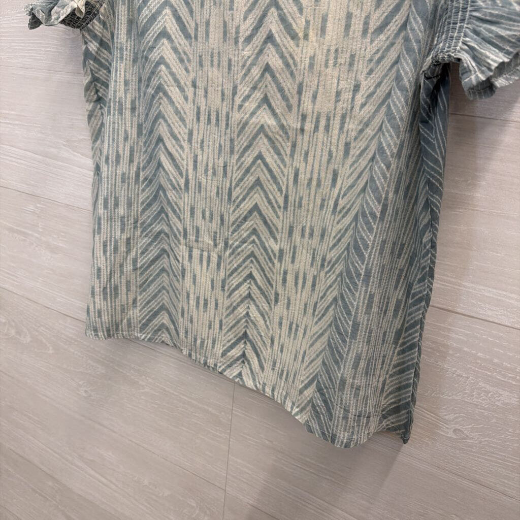 THML Blue/ White Print Short Sleeve Top Medium
