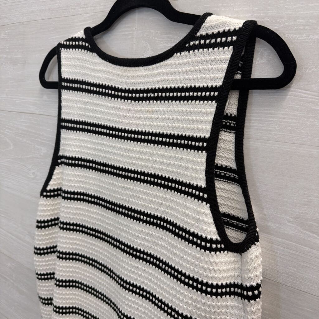 Cyrus White/ Black Knit Striped Tie Front Sleeveless Top Medium