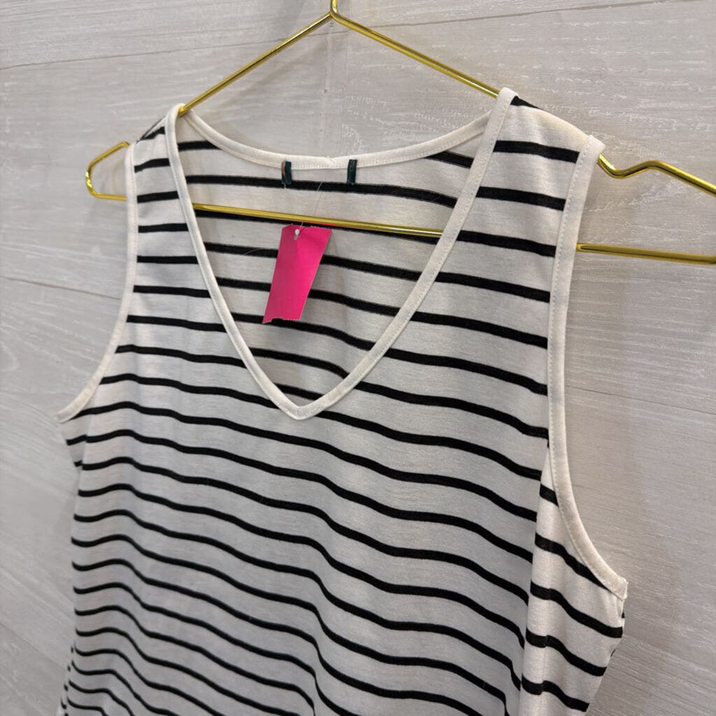 Black/ White Striped Cropped Tank Top Medium