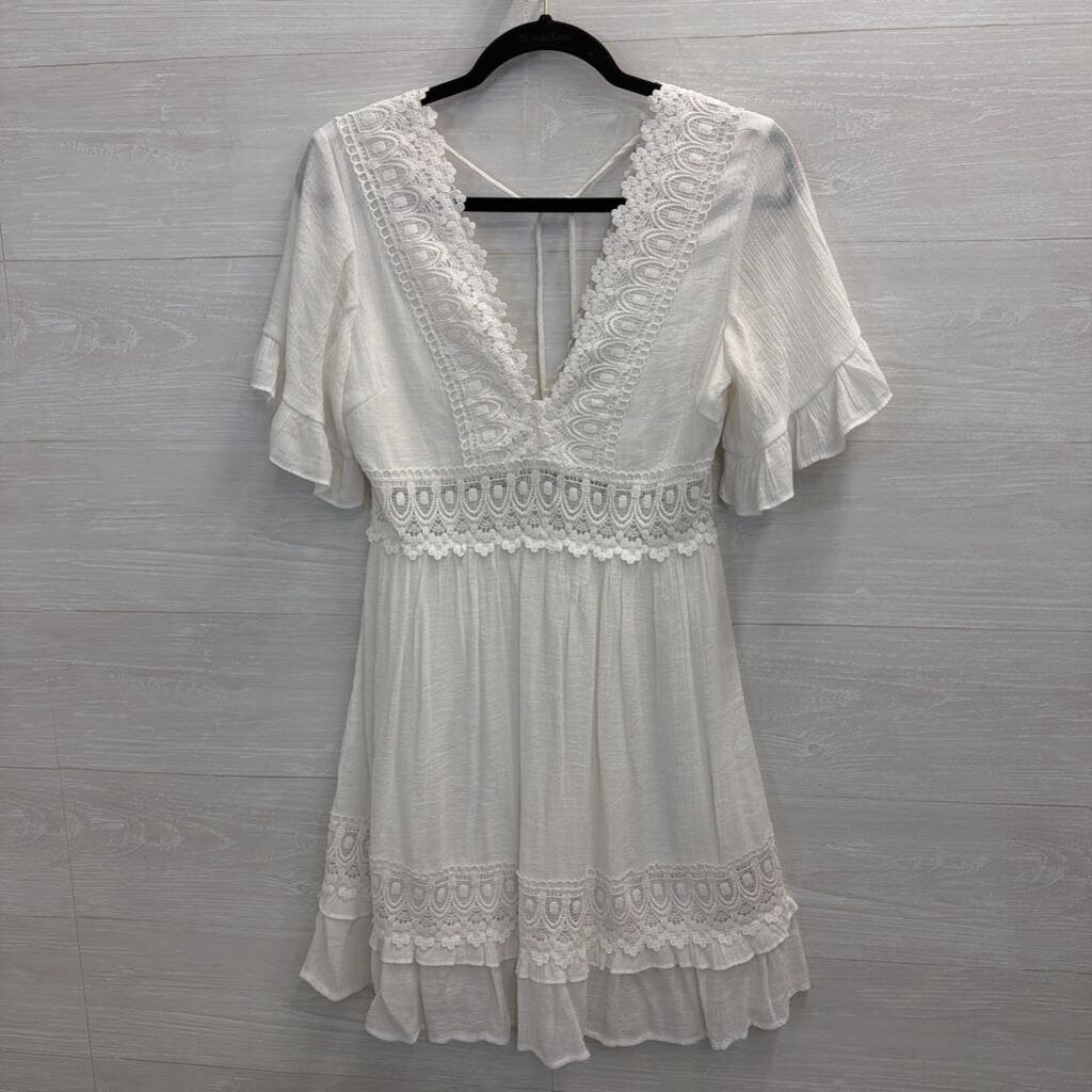Wishlist Apparel White Lace Detail Short Sleeve Dress Small