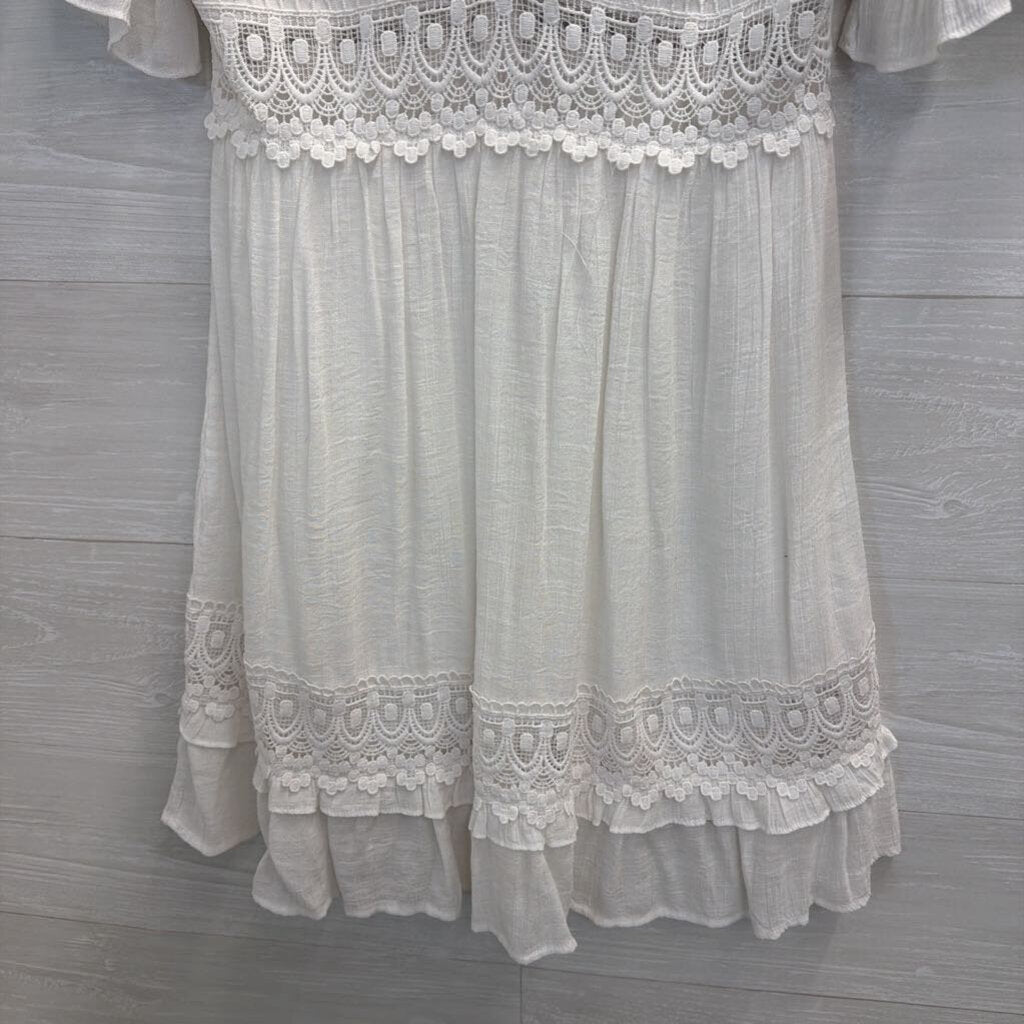 Wishlist Apparel White Lace Detail Short Sleeve Dress Small