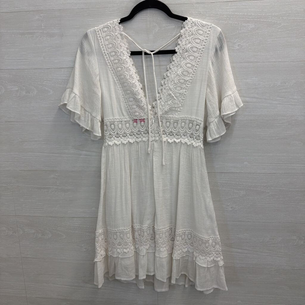 Wishlist Apparel White Lace Detail Short Sleeve Dress Small