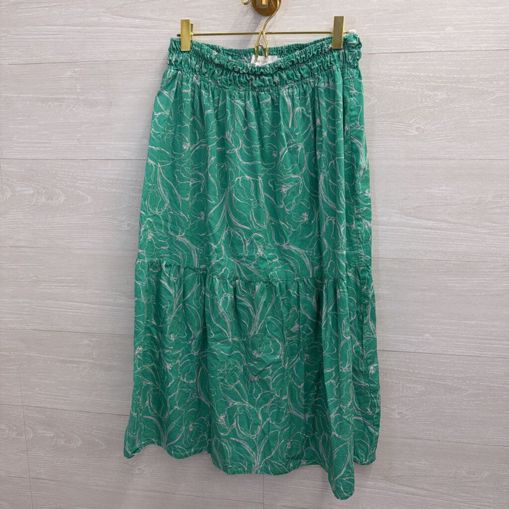 Greylin Green/ White Print Cropped Tank/ Midi Skirt Set Medium