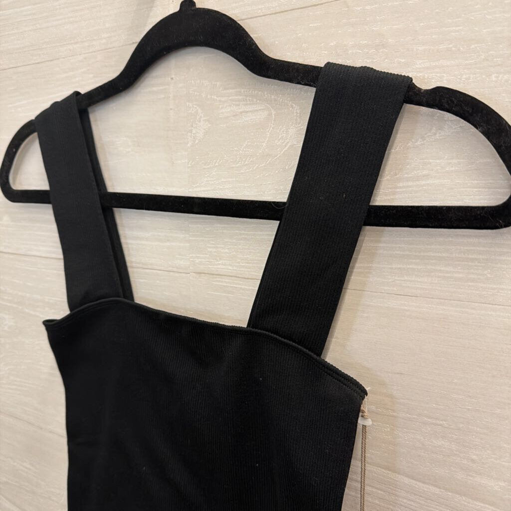 Black Ribbed Cropped Tank Top Medium