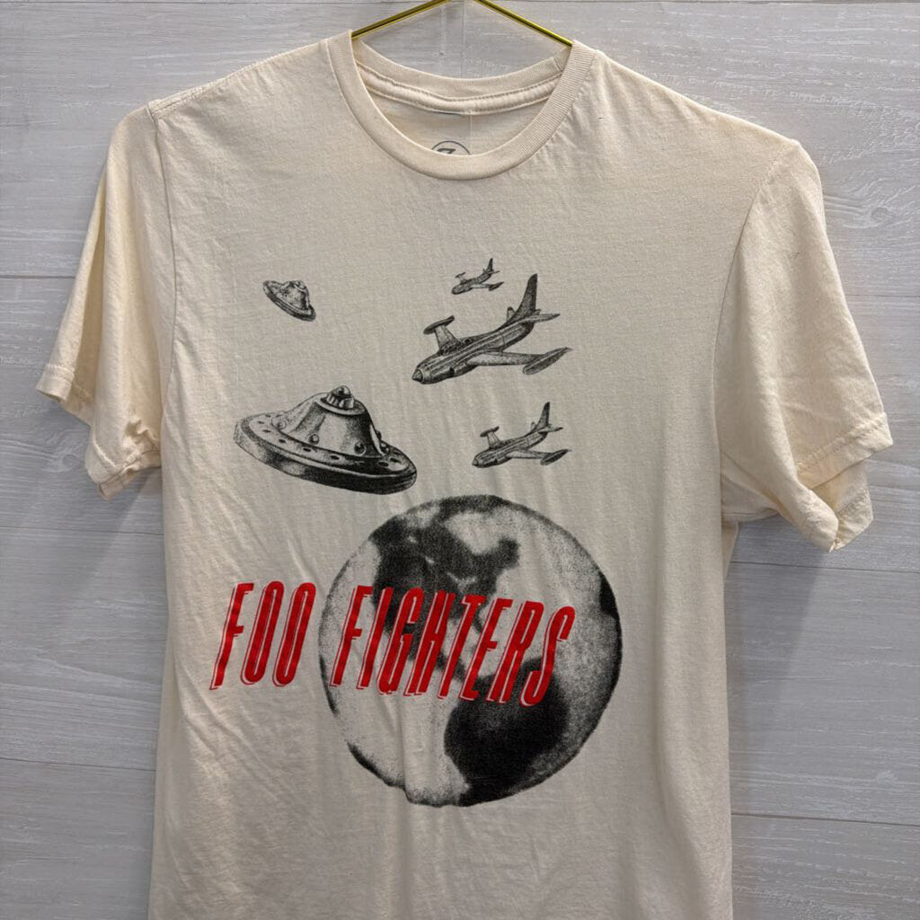 Foo Fighters Cream Short Sleeve Graphic Tee Small