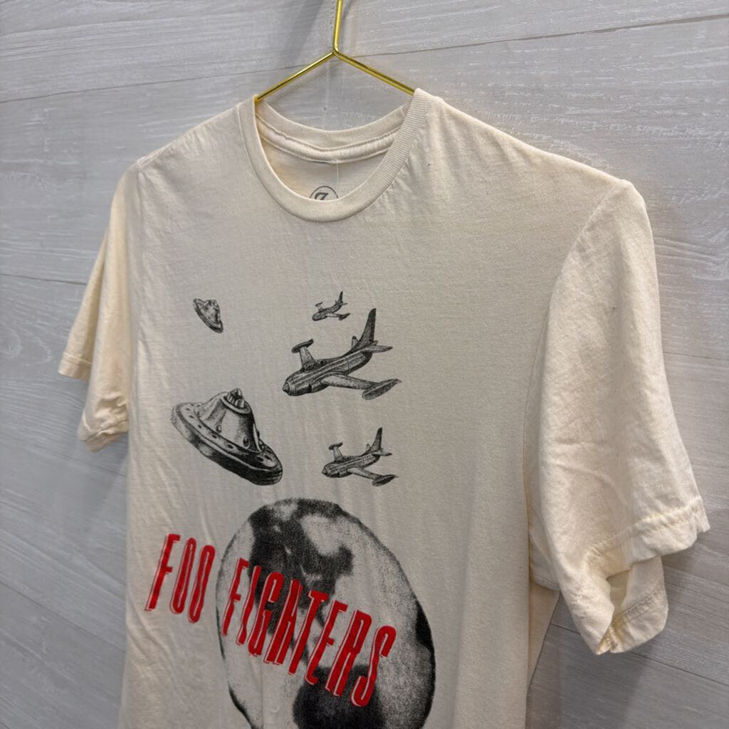 Foo Fighters Cream Short Sleeve Graphic Tee Small