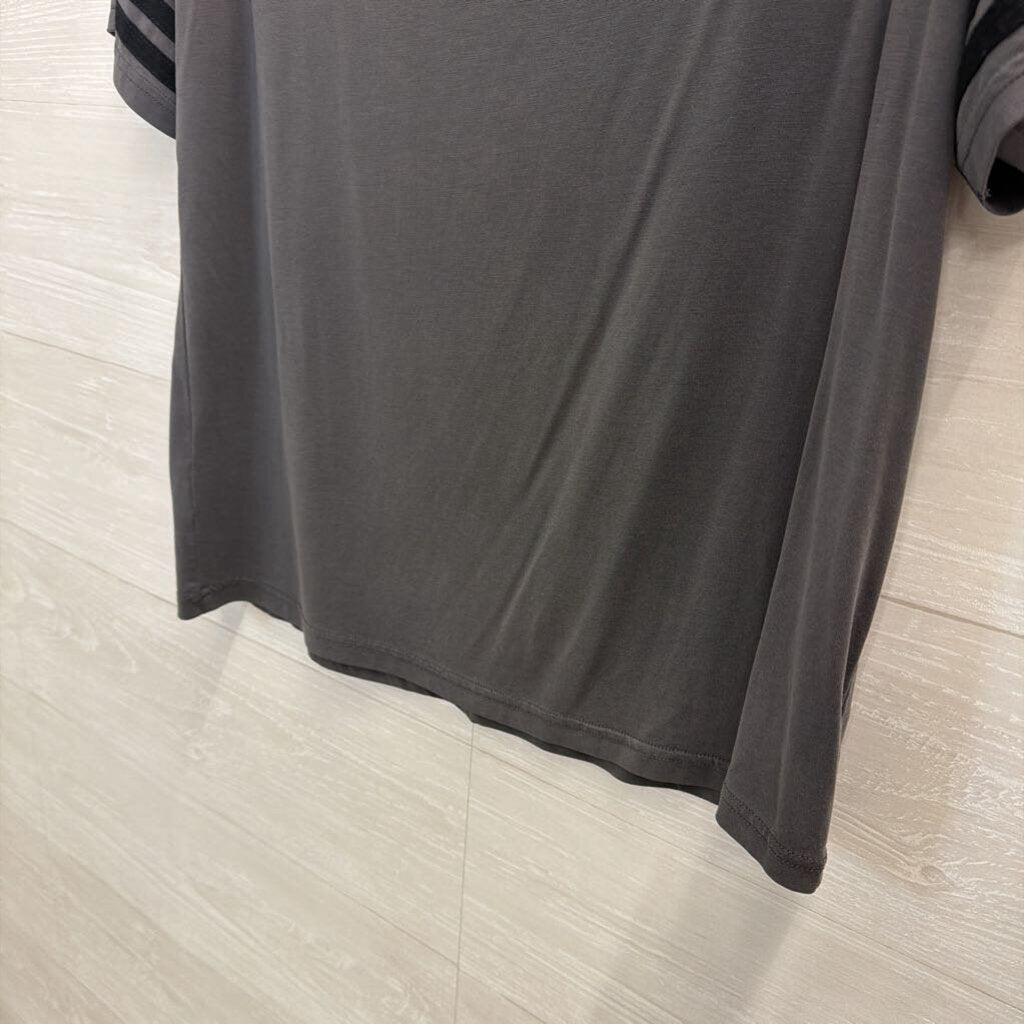 Mod Ref Grey Short Sleeve Top Medium