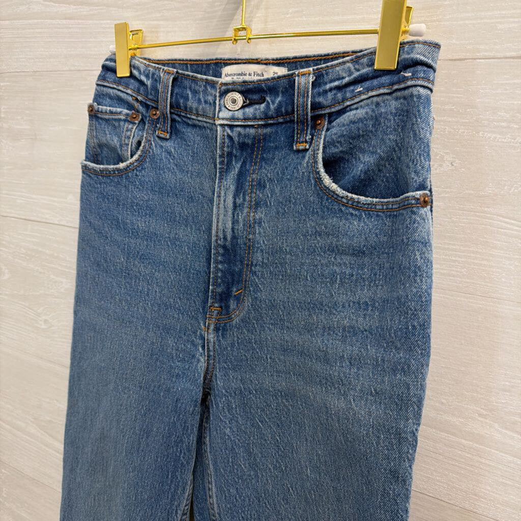 Abercrombie and Fitch Medium Wash The 90s Straight Ultra High Rise Jeans 25