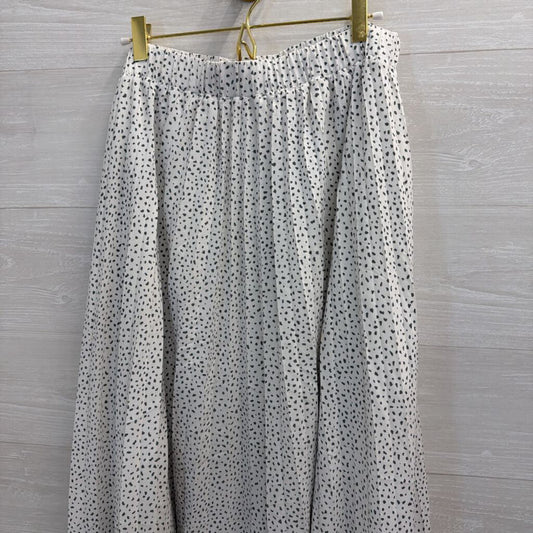 White/ Black Pleated Print Midi Skirt Large