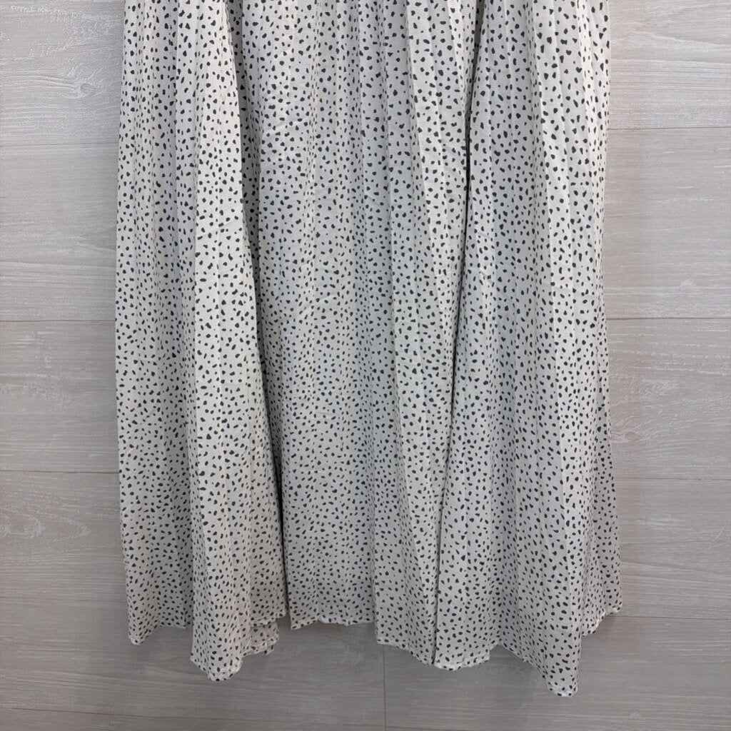 White/ Black Pleated Print Midi Skirt Large