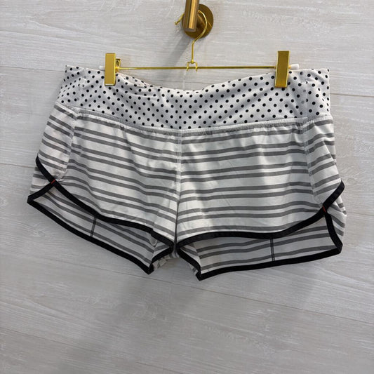 Lululemon White/ Grey/ Black Print Athletic Shorts M/L