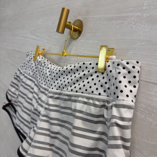 Lululemon White/ Grey/ Black Print Athletic Shorts M/L