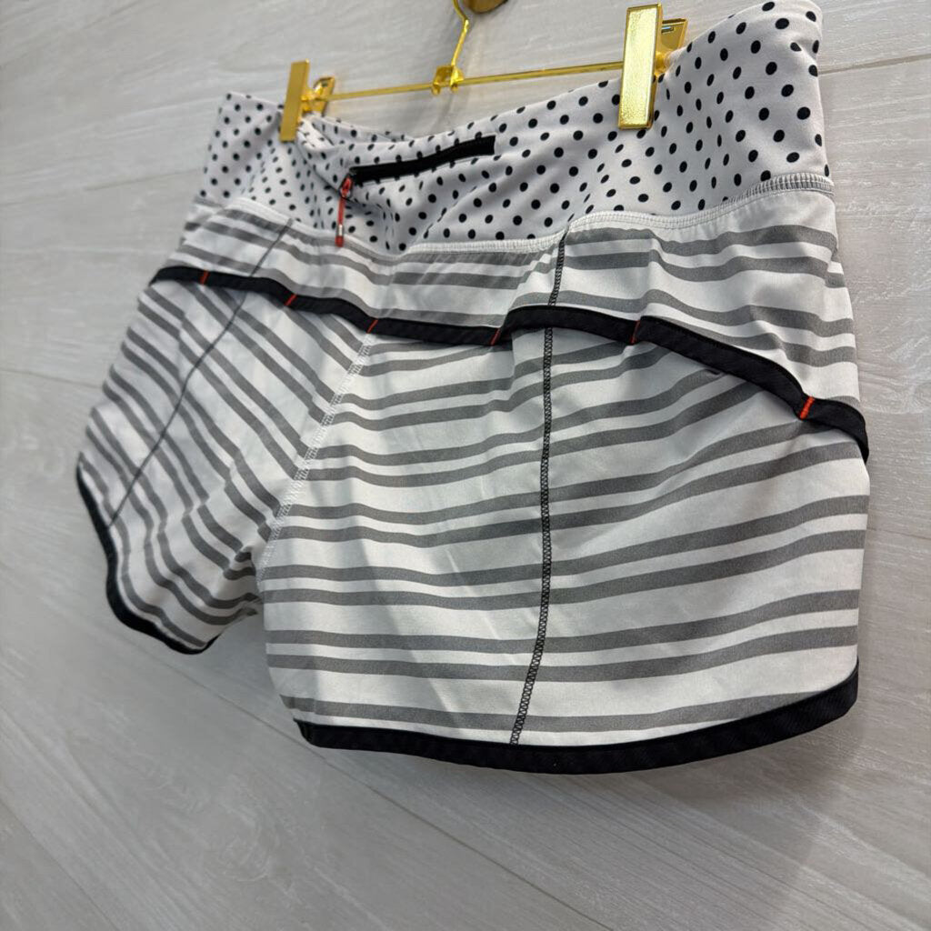 Lululemon White/ Grey/ Black Print Athletic Shorts M/L