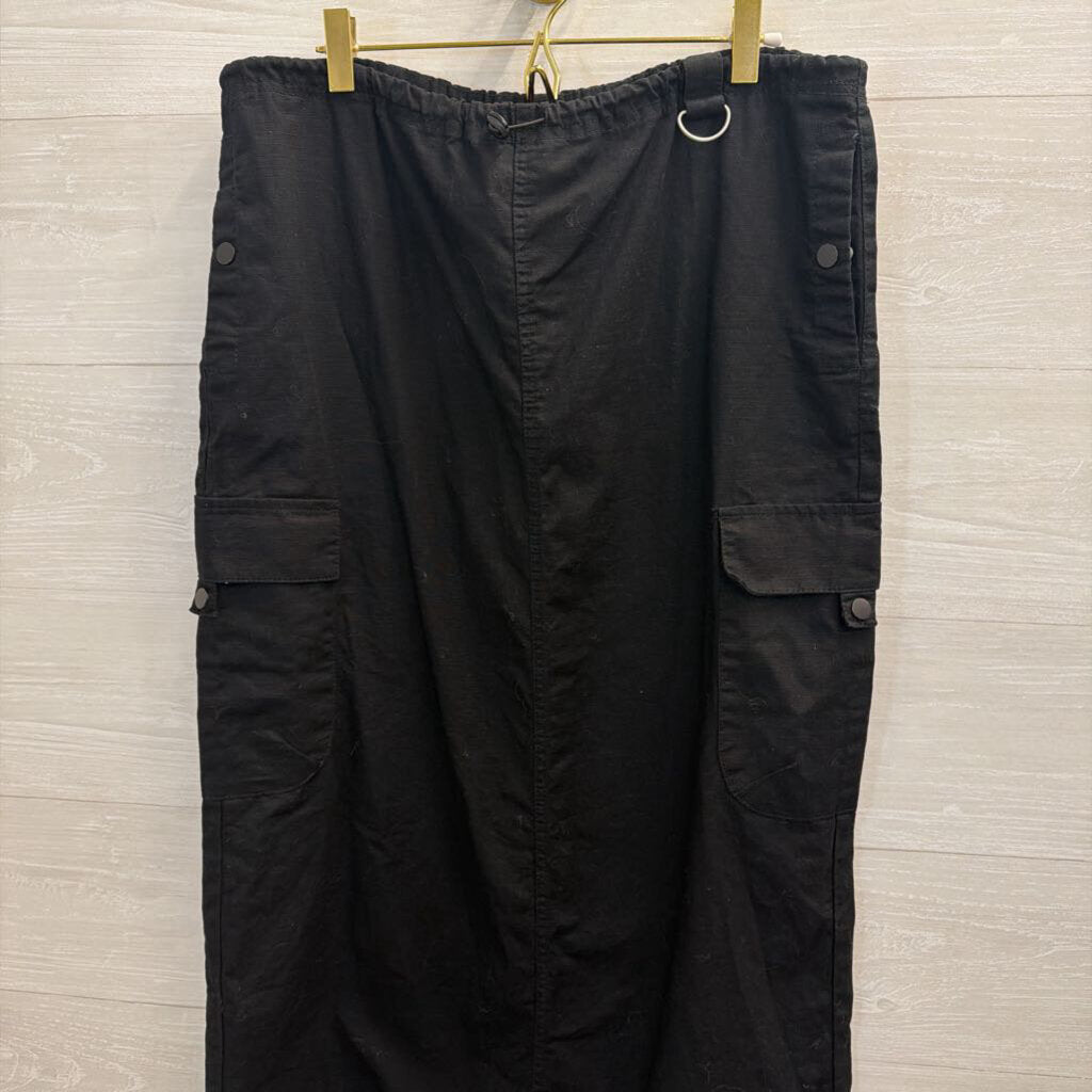 House of Harlow Black Cinch Waist Maxi Skirt Medium