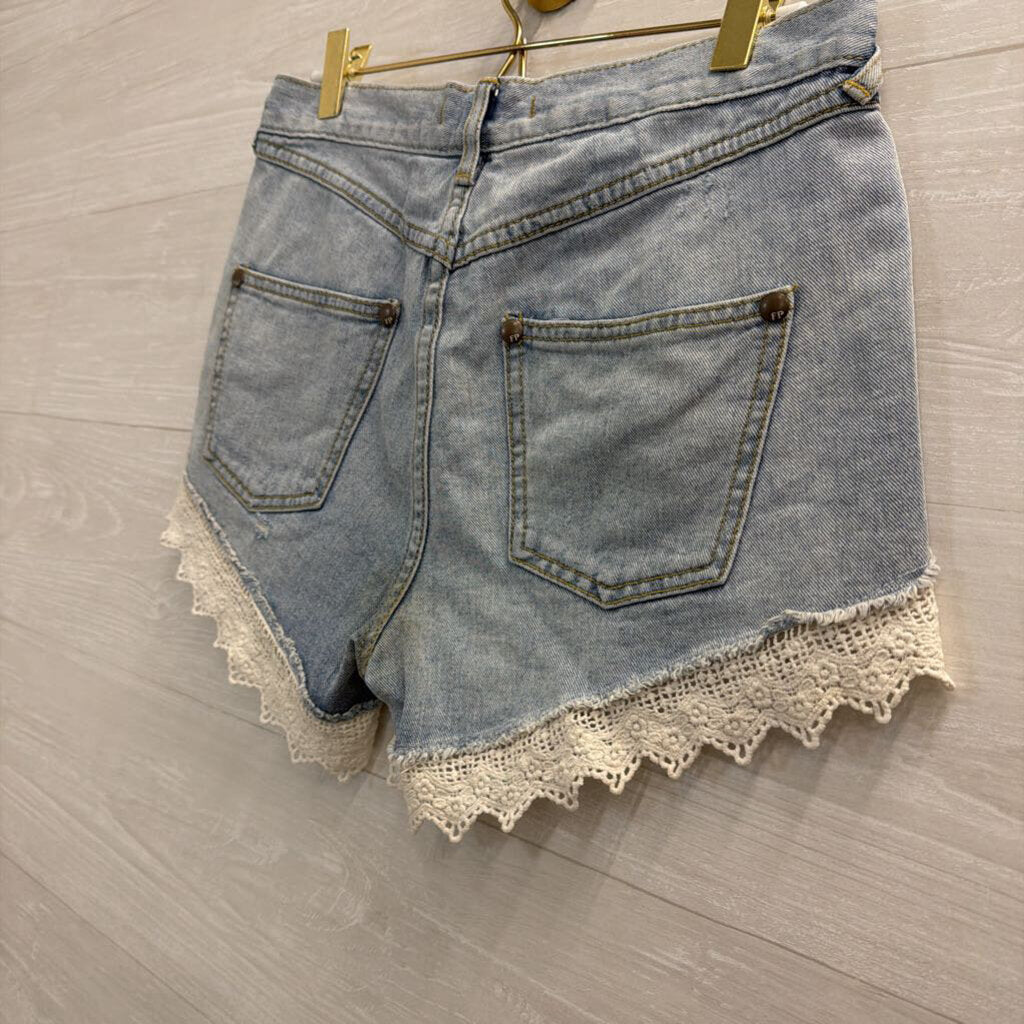 Free People Light Wash Crochet Hem Denim Shorts 26