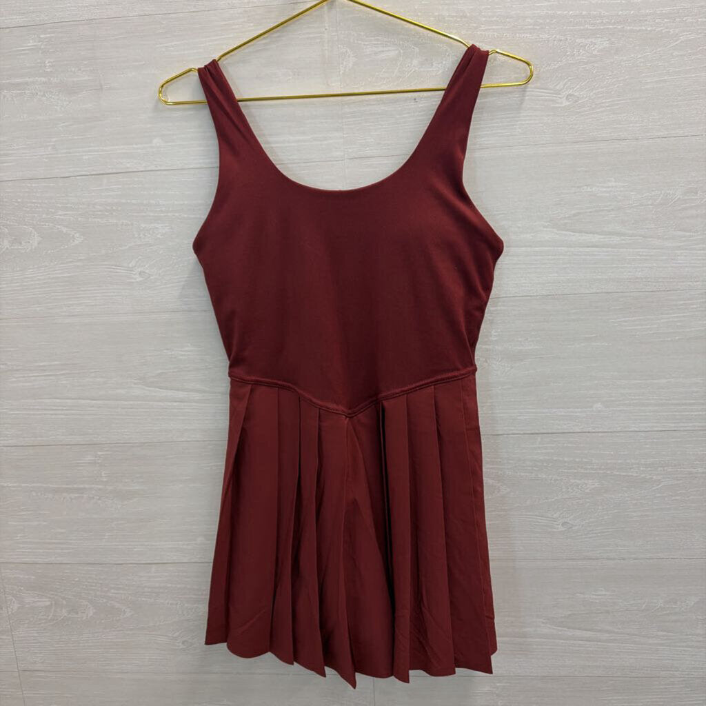 Danskin Burgundy Pleated Skirt Athletic Dress Small