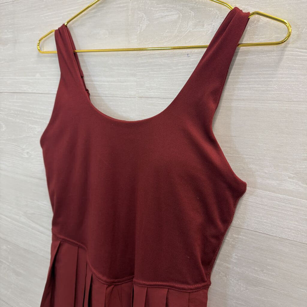 Danskin Burgundy Pleated Skirt Athletic Dress Small