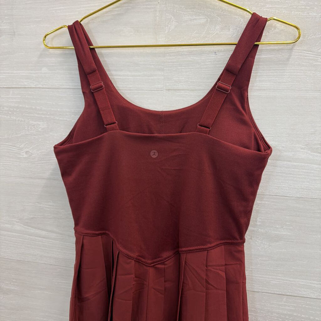Danskin Burgundy Pleated Skirt Athletic Dress Small