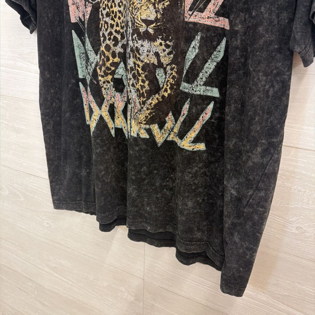 Dark Grey Graphic Tee with Leopard Small