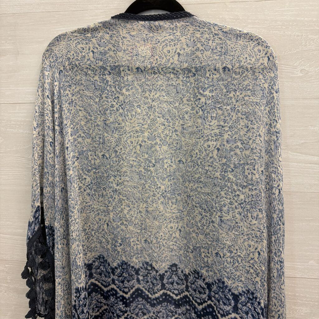 D and Y White/ Blue Print Open Front Kimono Top One Size