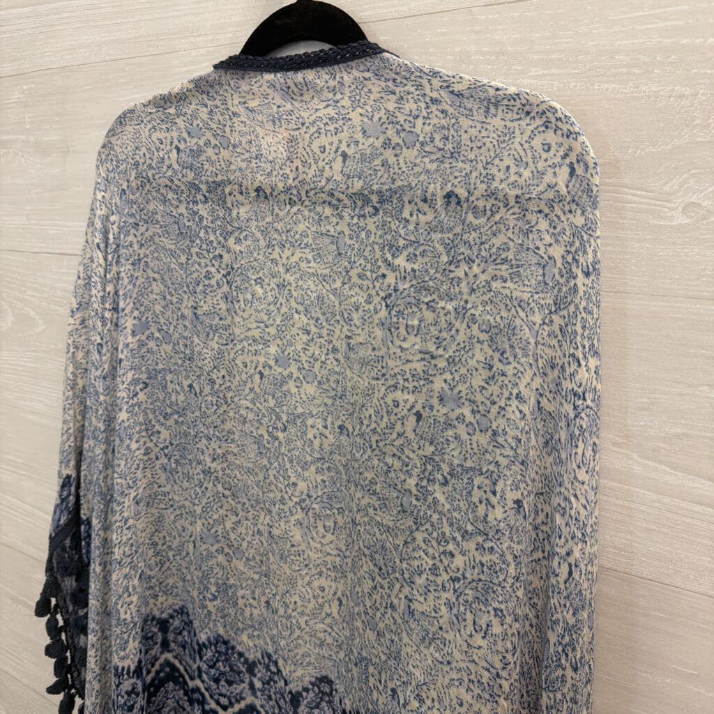 D and Y White/ Blue Print Open Front Kimono Top One Size