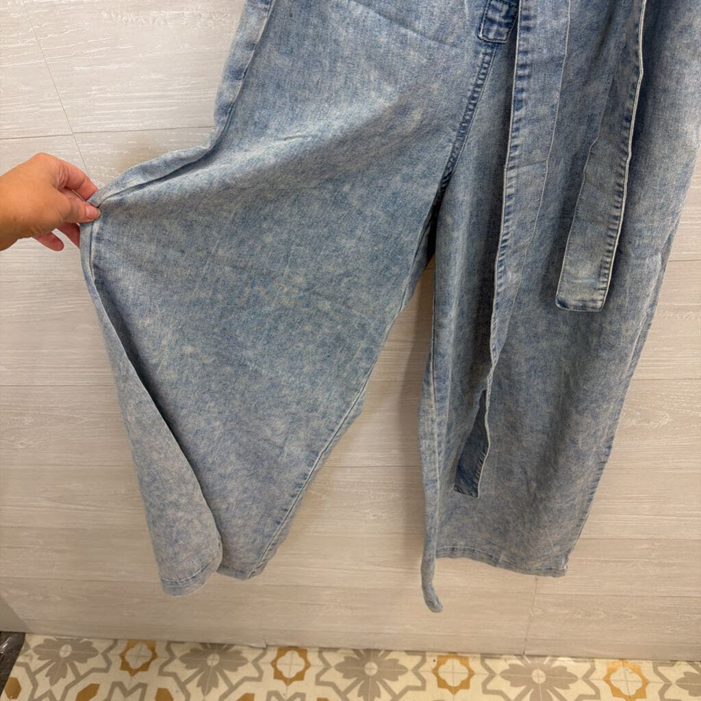 En Creme Blue Denim Short Sleeve Tie Waist Wide Leg Jumpsuit Small