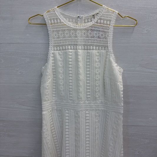 Mi Ami White Embroidered Print Sleeveless Midi Dress Medium