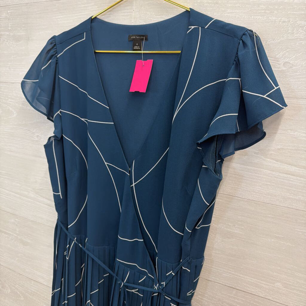 Ann Taylor Blue/ White Print Short Sleeve Dress 12